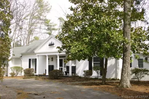 39 Binnacle Ln, Weems, VA 22576 photo 2