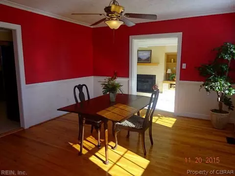 141 Cambridge Pl, Hampton, VA 23669 photo 3