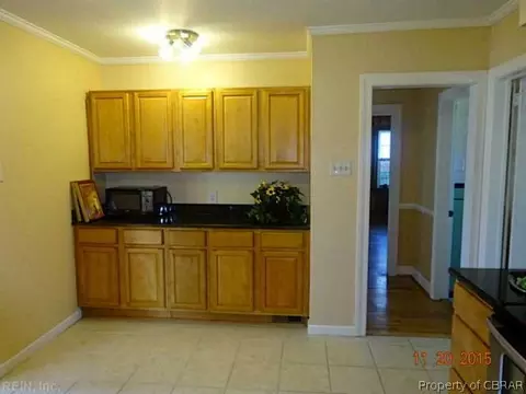 141 Cambridge Pl, Hampton, VA 23669 photo 6