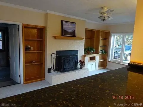 141 Cambridge Pl, Hampton, VA 23669 photo 10