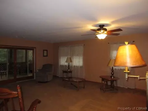 7207 Clements Ave, Gloucester, VA 23061 photo 9
