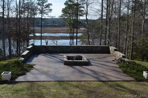 250 Echo Point Ln, Lancaster, VA 22503 photo 3