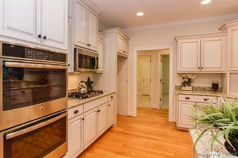 7668 Riverwatch Dr, Gloucester, VA 23061 photo 12