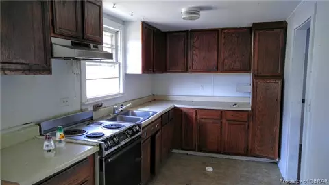 782 Johns Neck Rd, Weems, VA 22576 photo 2