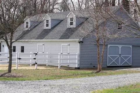 282 Fleets Ln, White Stone, VA 22578 photo 8