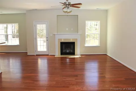 8433 Thomas Jefferson Way, Gloucester, VA 23061 photo 4