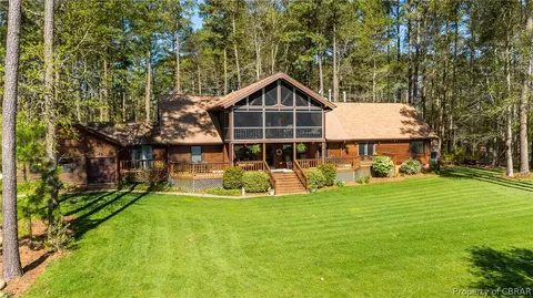 9842 Anchorage Ln, Gloucester, VA 23061 photo 6