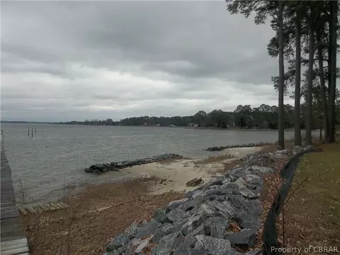 8711 Dundee Ln, Gloucester, VA 23061 photo 12