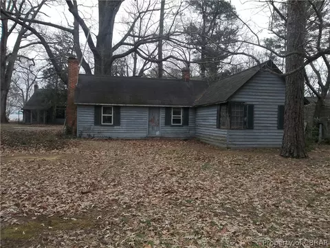 8711 Dundee Ln, Gloucester, VA 23061 photo 3