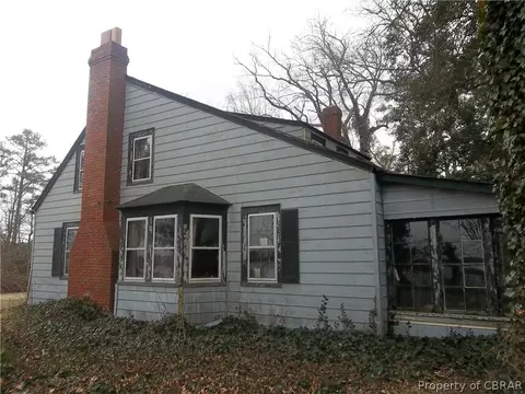 8711 Dundee Ln, Gloucester, VA 23061 photo 10