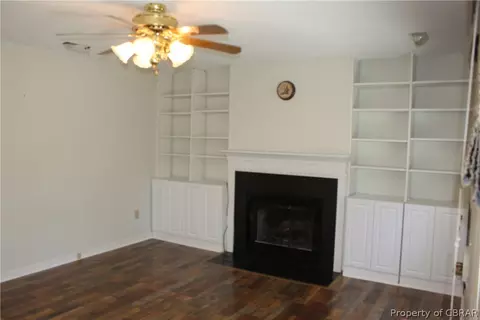 4869 Turks Ferry Rd, Gloucester, VA 23061 photo 6