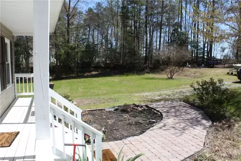 4869 Turks Ferry Rd, Gloucester, VA 23061 photo 5