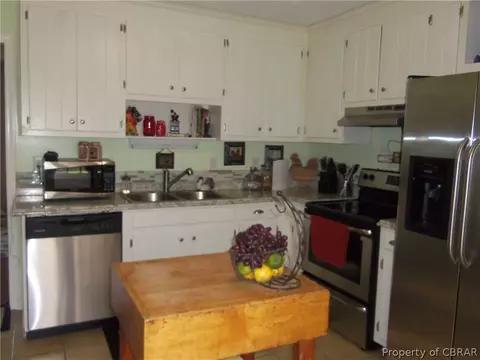 8821 Marlfield Rd, Gloucester, VA 23061 photo 7