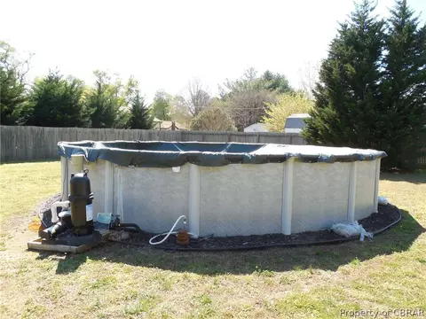6844 Fields Landing Rd, Hayes, VA 23072 photo 12