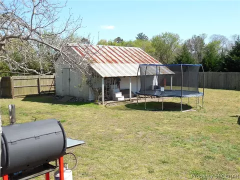 6844 Fields Landing Rd, Hayes, VA 23072 photo 13