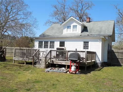 6844 Fields Landing Rd, Hayes, VA 23072 photo 10
