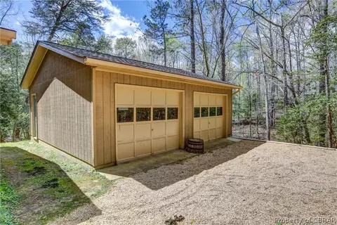 189 Ewell Rd, Lancaster, VA 22503 photo 2