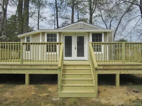 12468 Beech Trl, Gloucester, VA 23061 photo 1