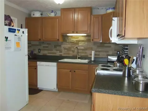 7418 Battery Dr, Gloucester Point, VA 23062 photo 6