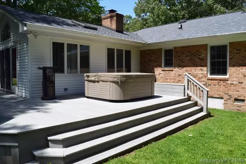 1753 Holly View Dr, Gloucester Point, VA 23062 photo 39