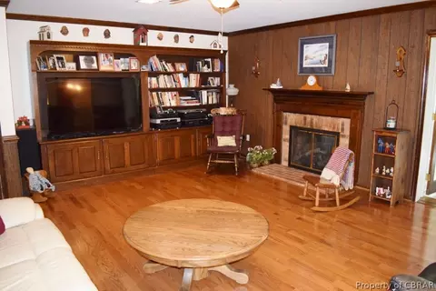 1753 Holly View Dr, Gloucester Point, VA 23062 photo 17