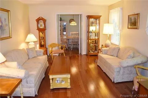 1753 Holly View Dr, Gloucester Point, VA 23062 photo 5
