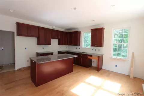 7186 Jeffrey Dr, Gloucester, VA 23061 photo 10