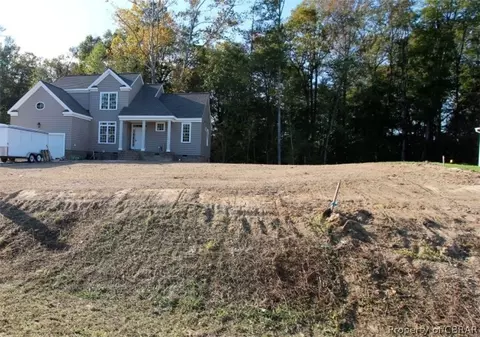 7186 Jeffrey Dr, Gloucester, VA 23061 photo 5