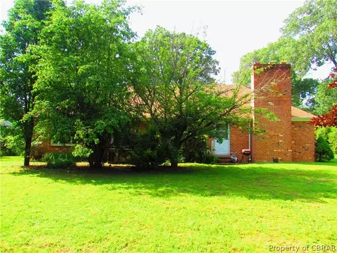 1696 Pine Tree Dr, Gloucester Point, VA 23062 photo 18