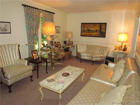 1696 Pine Tree Dr, Gloucester Point, VA 23062 photo 4
