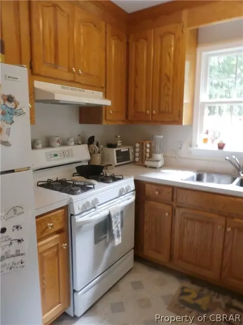 6583 Olivis Rd, Gloucester, VA 23061 photo 5