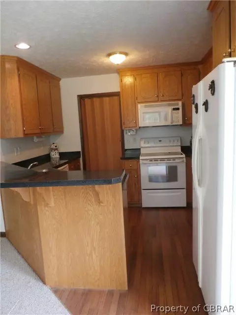 9874 Buckskin Trl, Gloucester, VA 23061 photo 7