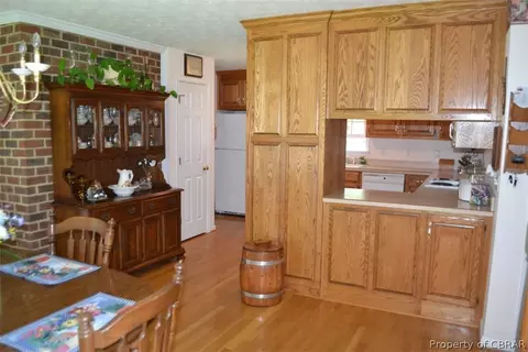 321 Carters Neck Rd, Williamsburg, VA 23188 photo 6