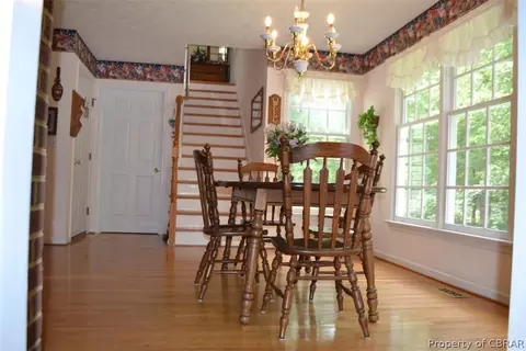 321 Carters Neck Rd, Williamsburg, VA 23188 photo 9