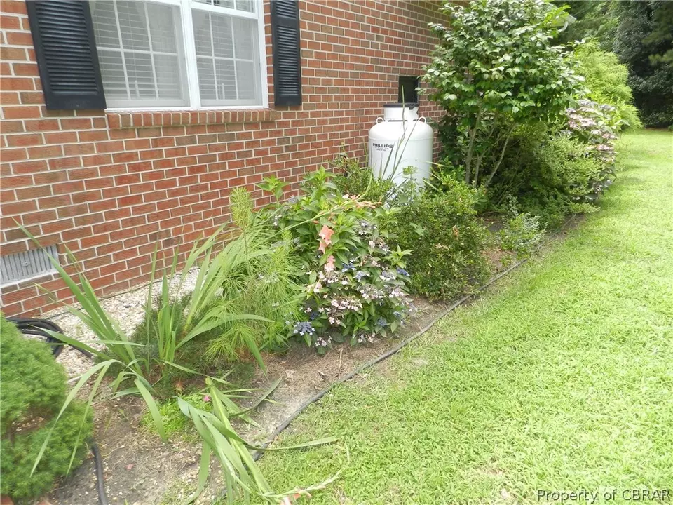  6573 Powhatan Dr, Hayes, VA 23072 photo 31