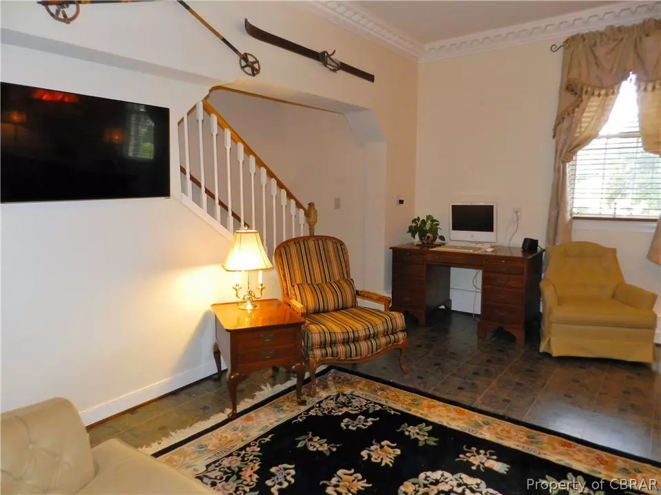  6573 Powhatan Dr, Hayes, VA 23072 photo 25
