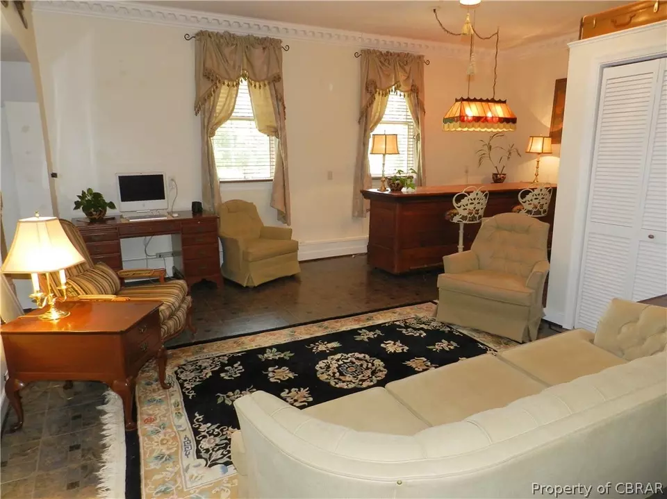  6573 Powhatan Dr, Hayes, VA 23072 photo 11