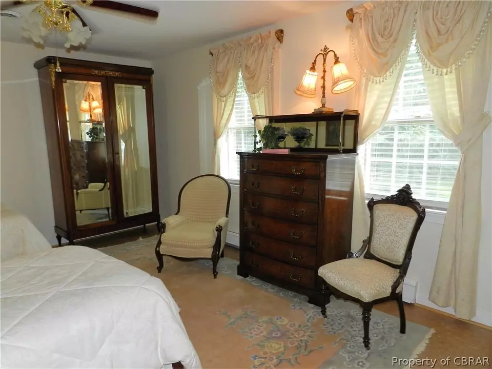 6573 Powhatan Dr, Hayes, VA 23072 photo 23