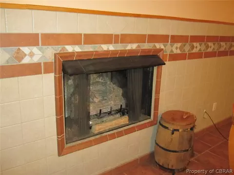 7261 Wilson Cir, Gloucester, VA 23061 photo 9