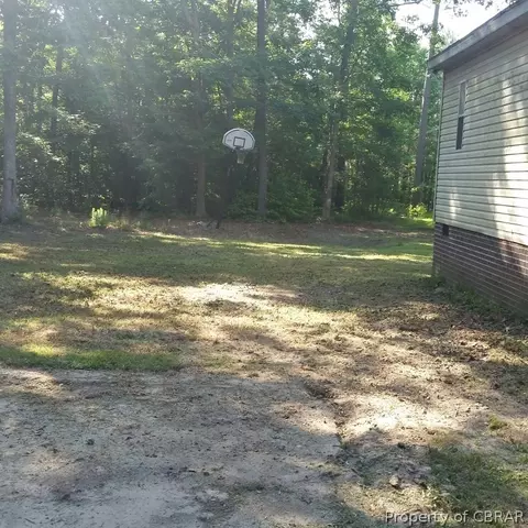 10771 Hornets Nest Rd, Gloucester, VA 23061 photo 2