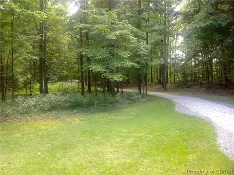 5853 Mill Race Pl, Gloucester, VA 23061 photo 5