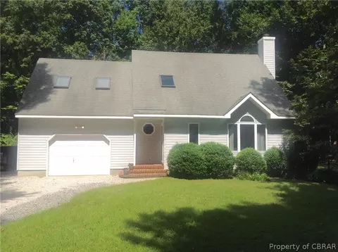 5853 Mill Race Pl, Gloucester, VA 23061 photo 1