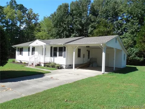 7124 Potter Ln, Gloucester, VA 23061 photo 1