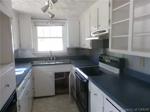 1404 Weems Rd, Weems, VA 22576 photo 5