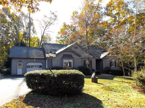 5904 Beech Tree Ct, Gloucester, VA 23061 photo 1