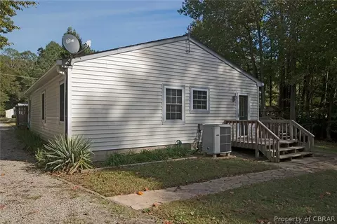 8858 Marlfield Rd, Gloucester, VA 23061 photo 28