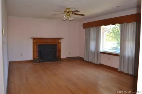 8 Sherry Dell Dr, Hampton, VA 23666 photo 4