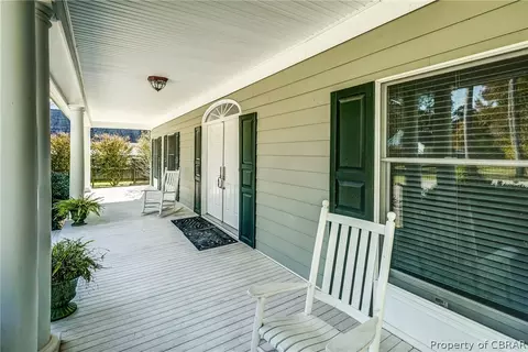90 Orchard Point Dr, Weems, VA 22576 photo 7