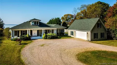 90 Orchard Point Dr, Weems, VA 22576 photo 39