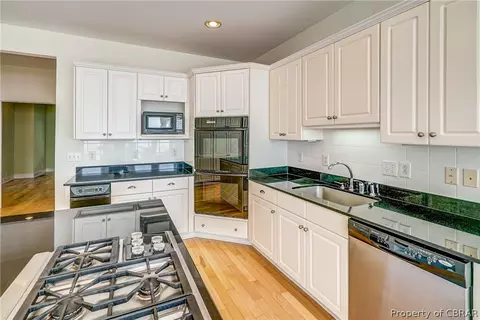 90 Orchard Point Dr, Weems, VA 22576 photo 17